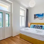 Lägenhetshotell Tesnov Prag