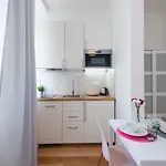 Tesnov Hotel apartamentowy