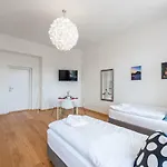 Tesnov 4* Praga