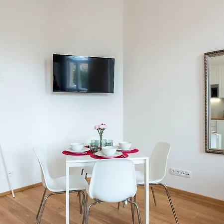 Tesnov Aparthotel