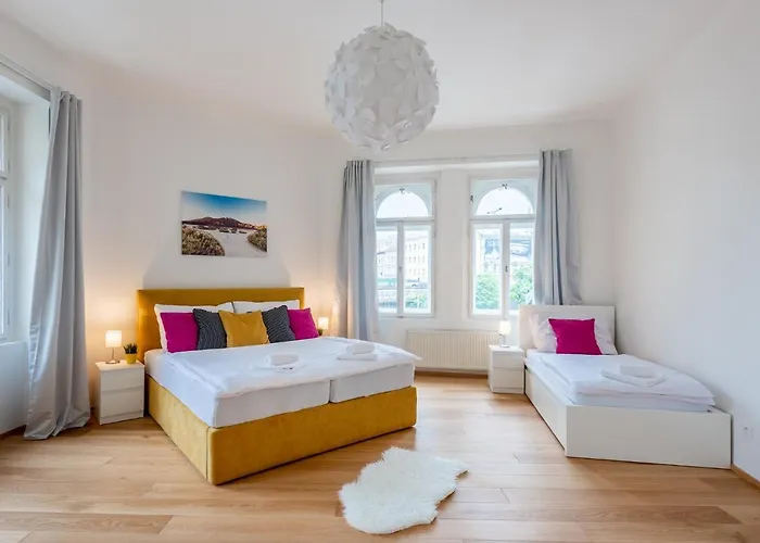 Aparthotel Tesnov 4*