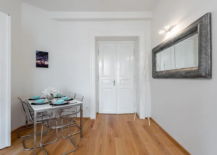 Tesnov Aparthotel 4*