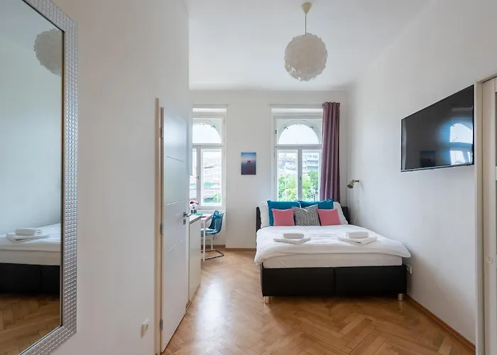Tesnov Aparthotel 4*